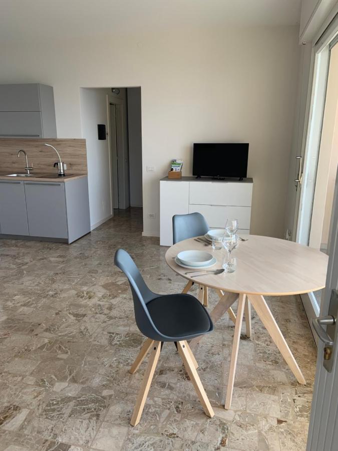 Casa Colmegna Mit Traumhaften See- Und Bergblick Luino Extérieur photo